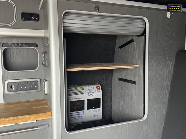 Volkswagen Transporter Highline|Camper|4 Berth|4 Belt|Pop Top|Kitchen|Euro 6 17