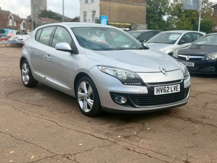 Renault Megane 1.6 16V Dynamique TomTom Hatchback 5dr Petrol Manual Euro 5 (110 ps)