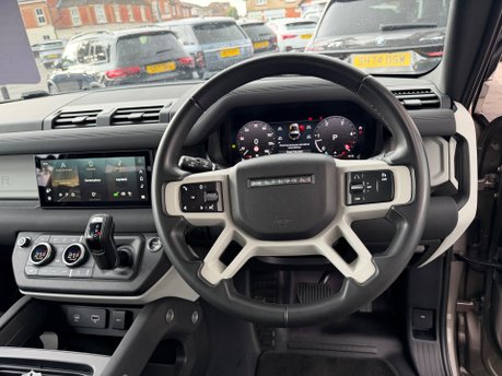 Land Rover Defender 3.0 D250 MHEV X-Dynamic SE SUV 3dr Diesel Auto 4WD Euro 6 (s/s) (250 ps) 29