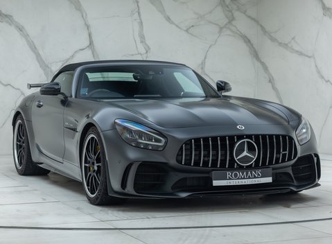 Mercedes-Benz AMG GT R Roadster 15