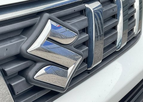 Suzuki Vitara SZ-T BOOSTERJET MHEV 8