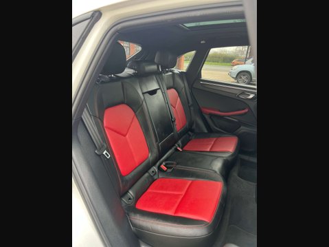 Porsche Macan 2.0T SUV 5dr Petrol PDK 4WD Euro 6 (s/s) (237 ps) 25