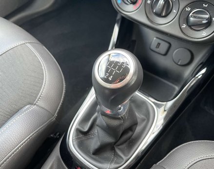 Vauxhall Adam 1.2 Adam Energised 3dr 37