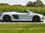 Audi R8 5.2 R8 Spyder Quattro V10 Semi-Auto 4WD 2dr 3