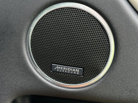 Land Rover Discovery Sport R-DYNAMIC HSE PHEV 34