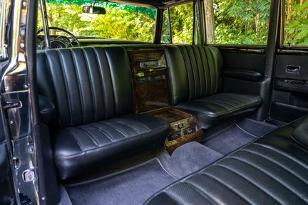 Mercedes-Benz 600 Pullman 27