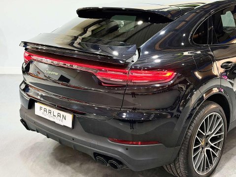 Porsche Cayenne 3.0 V6 E-Hybrid 14.1kWh Coupe 5dr Petrol Plug-in Hybrid TiptronicS 4WD Euro 20