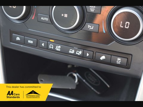 Land Rover Discovery Sport 2.0 Discovery Sport Luxury HSE TD4 Auto 4WD 5dr 53