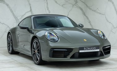 Porsche 911 Carrera 4S (992) 6