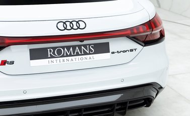 Audi RS E-Tron GT Carbon Vorsprung 24