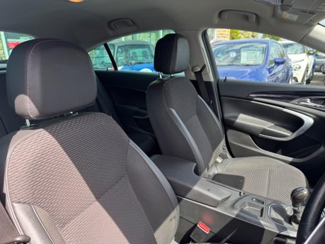 Vauxhall Insignia SE CDTI ECOFLEX S/S 11