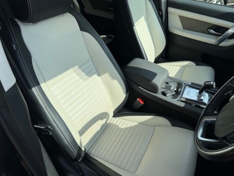 Land Rover Discovery Sport 1.5 P300e 12.2kWh R-Dynamic S 5dr Petrol Plug-in Hybrid 4WD Euro 6 (309 ps) 25