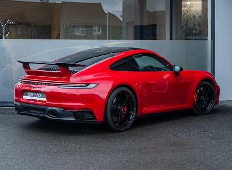 Porsche 911 Carrera GTS (992) 4