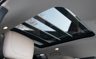 Land Rover Defender 110 HSE D240 13