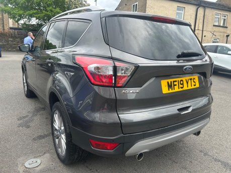 Ford Kuga TITANIUM EDITION 6