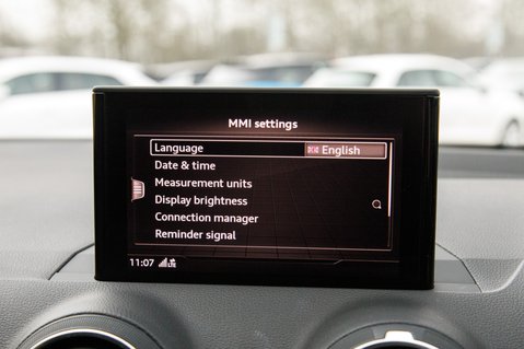 Audi Q2 TFSI SPORT 33