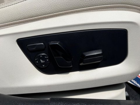 BMW 5 Series 520D M SPORT TOURING MHEV 33