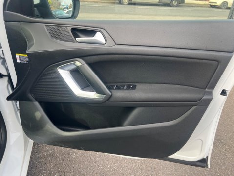 Peugeot 308 1.2 PureTech Allure Euro 6 (s/s) 5dr 24