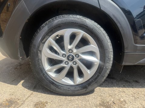 Hyundai TUCSON 1.6 GDi Blue Drive SE Nav SUV 5dr Petrol Manual Euro 6 23