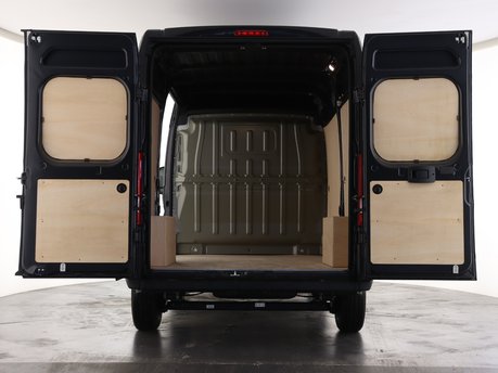 Citroen Relay 35 L2H2 2.2 BlueHDi 140 Enterprise 2