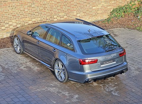 Audi RS6 Avant 14