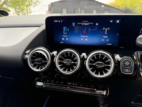 Mercedes-Benz GLA GLA 200 AMG LINE PREMIUM 47