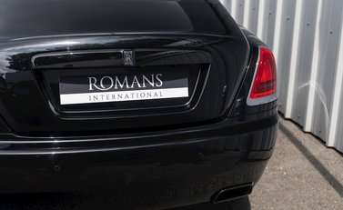 Rolls-Royce Wraith Black Badge 24