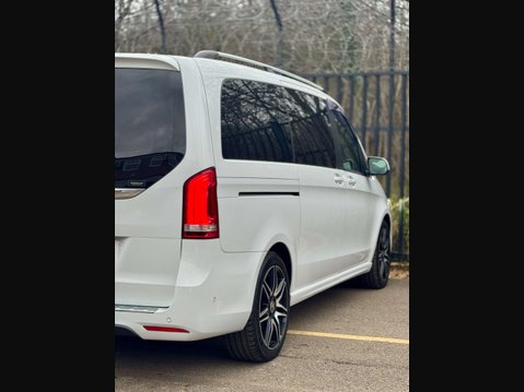 Mercedes-Benz V Class 2.2 V220d AMG Line MPV 5dr Diesel G-Tronic+ Euro 6 (s/s) 7 Seat (163 ps) 45