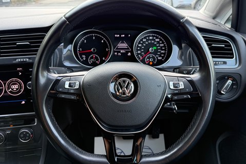 Volkswagen Golf MATCH TDI DSG - VAT Q - APPLE CAR PLAY -ADAPTIVE CRUISE -ROOFBARS 7