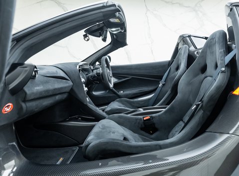 McLaren 765LT Spider 22