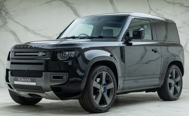 Land Rover Defender 90 V8 P525 1