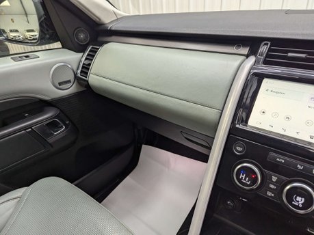 Land Rover Discovery 2.0 Discovery Luxury HSE SD4 Auto 4WD 5dr 89