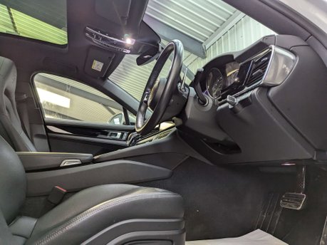 Porsche Panamera 2.9 Panamera 4 E-Hybrid Semi-Auto 4WD 5dr 49