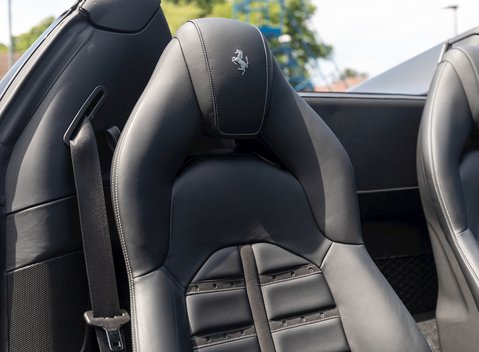 Ferrari 488 Spider 15