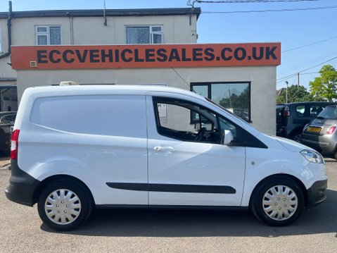 Ford Transit Courier 1.5 Transit Courier Trend TDCi 17