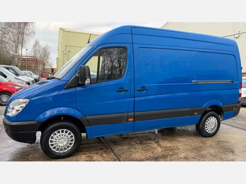 Mercedes-Benz Sprinter 2.1 211 CDi Panel Van 4dr Diesel Manual RWD L2 H3 (109 bhp) 21