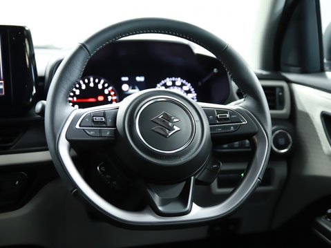 Suzuki Swift 1.2 Mild Hybrid Motion 5dr 15