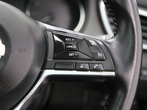Nissan Qashqai 1.5 dCi N-Connecta DCT Auto Euro 6 (s/s) 5dr 12