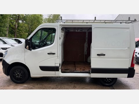 Nissan NV400 2.3 dCi 33 SE Panel Van 5dr Diesel Manual FWD L1 H1 Euro 5 (125 bhp) 18