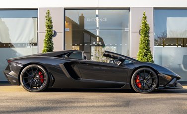 Lamborghini Aventador LP 720-4 50th Anniversary Roadster 3