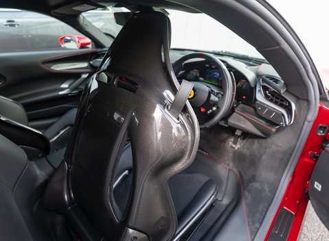 Ferrari SF90 Stradale 13