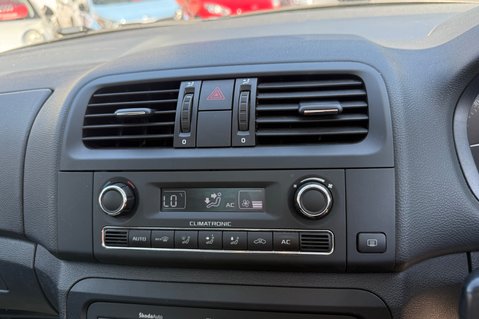 Skoda Roomster SE PLUS.7 SERVICES..IDEAL FOR DOGS, WHEELCHAIR.SUNROOF 23
