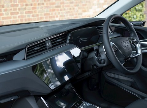Audi E-Tron 55 Quattro Launch Edition 17
