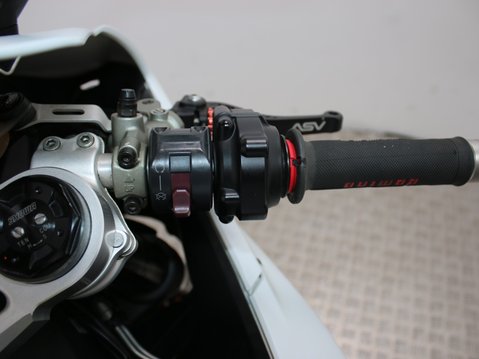 Ducati 899 Panigale 899 PANIGALE 17