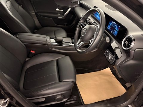 Mercedes-Benz A Class 1.3 A180 Sport Edition (Executive) 7G-DCT Euro 6 (s/s) 5dr 7