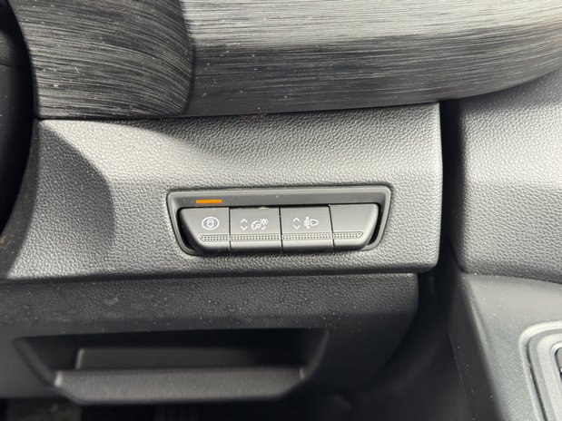 Nissan Primastar LWB L2H1 [SOLD MT] Low Roof Tekna Air Con Alloys Cam Nav Sensors EURO 6 23