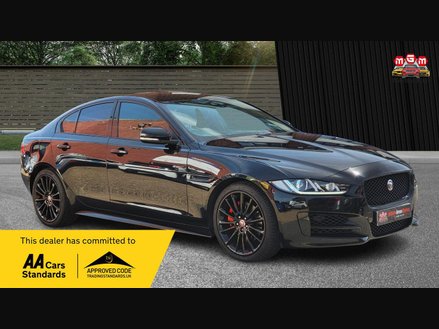 Jaguar XE R-SPORT