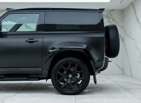 Land Rover Defender 90 D250 X-Dynamic SE URBAN 39