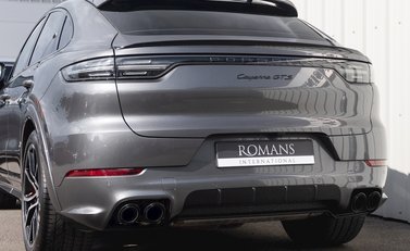 Porsche Cayenne GTS Coupé 29