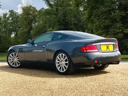 Aston Martin Vanquish V12 S 7